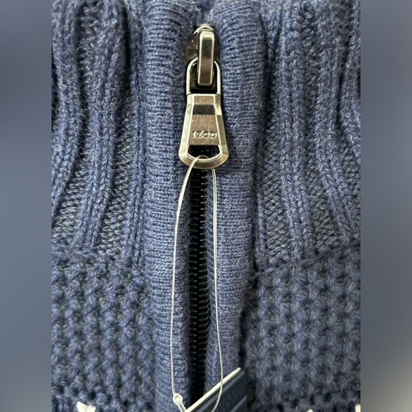 NWT Izod Men’s Navy Blue - White & Red Holiday 1/4 Zip Sweater - M - Picture 4 of 12